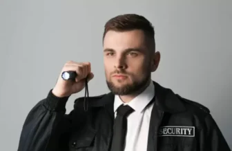 As 10 Melhores Lanternas Táticas: Guia Atualizado de 2026